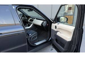 Image 17/18 de Land Rover Range Rover Sport V6 (2016)