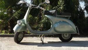 Image 2/44 of Piaggio Vespa 125 (1951)