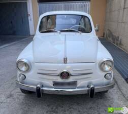 Image 2/10 of FIAT 600 D (1963)