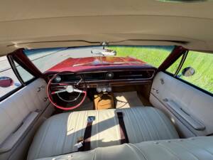 Image 14/20 of Chevrolet Impala Station Wagon (1965)