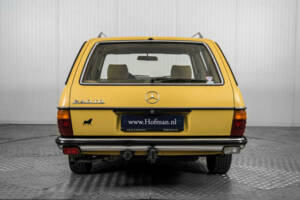 Image 13/50 of Mercedes-Benz 240 TD (1982)