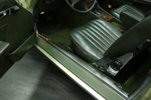 Imagen 10/50 de Mercedes-Benz 380 SL (1984)