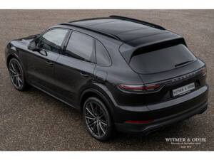 Image 10/37 of Porsche Cayenne E-Hybrid (2018)