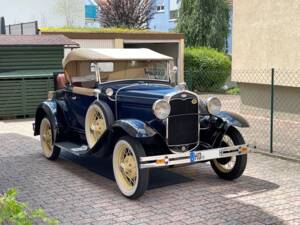 Image 1/60 of Ford Model A De Luxe (1931)