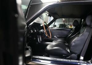 Image 52/57 of Ford Mustang 302 (1968)