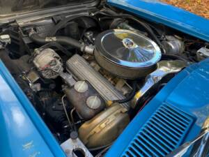 Bild 46/50 von Chevrolet Corvette Sting Ray Convertible (1966)