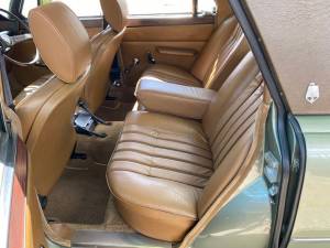 Image 28/50 of Rover 3500 (1975)