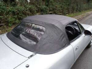 Afbeelding 19/23 van Mazda MX-5 1.8 (1997)
