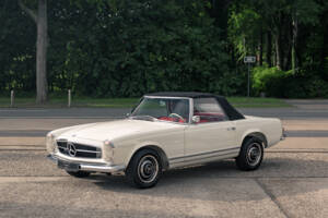 Image 18/60 of Mercedes-Benz 230 SL (1967)