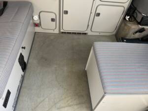 Bild 15/98 von Volkswagen T3 Westfalia 1.6 TD (1990)