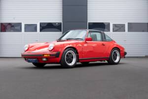 Bild 1/31 von Porsche 911 Carrera 3.2 (1988)