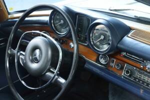 Afbeelding 24/50 van Mercedes-Benz 280 SE (1968)