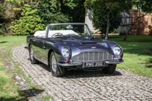 Image 12/30 de Aston Martin DB 6 Volante (1967)