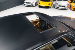 Bild 14/37 von Mercedes-Benz 560 SEC (1990)