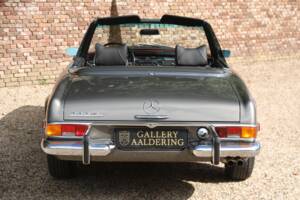 Bild 34/50 von Mercedes-Benz 280 SL (1971)