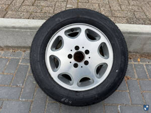 Bild 40/74 von Mercedes-Benz E 320 (1994)
