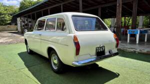 Image 14/63 of Ford Anglia (1965)