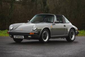 Image 1/50 de Porsche 911 Carrera 3.2 (1989)
