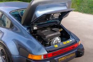 Image 13/15 de Porsche 911 Turbo 3.3 (1982)