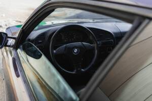 Image 40/80 of BMW M3 (1994)