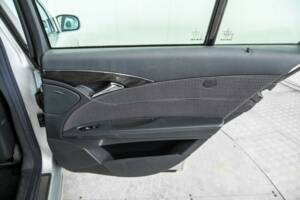 Bild 41/50 von Mercedes-Benz E 200 Kompressor T (2003)