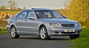 Image 8/50 de Mercedes-Benz S 500 L (2001)
