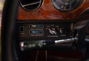 Immagine 20/31 di Rolls-Royce Silver Shadow II (1978)