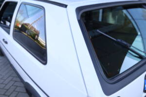Imagen 12/16 de Volkswagen Golf Mk II GTi 1.8 (1988)