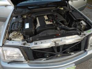 Image 31/50 of Mercedes-Benz SL 280 (1995)