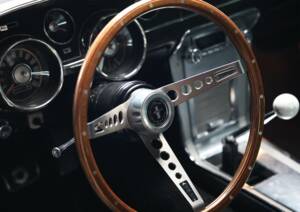 Image 44/57 of Ford Mustang 302 (1968)