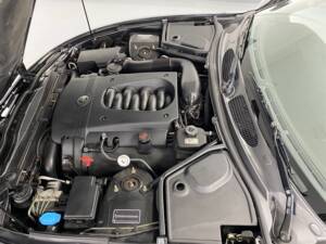 Afbeelding 13/49 van Jaguar XK8 4.2 (2004)