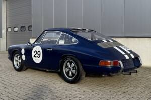 Obraz 2/50 pojazdu Porsche 911 2.0 L (1966)