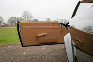 Bild 16/25 von Mercedes-Benz 230 SL (1964)