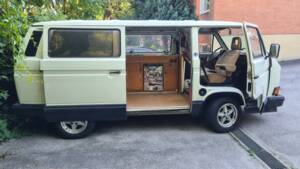Bild 6/17 von Volkswagen T3 Bus 2.1 (G-Kat) (1989)