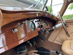 Image 13/29 of Bristol 400 (1949)