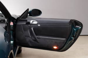 Immagine 26/41 di Porsche 911 Carrera 4S (2008)