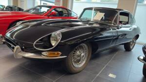 Afbeelding 4/34 van Jaguar E-Type (1968)