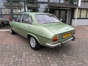 Image 2/80 of Peugeot 504 TI (1976)