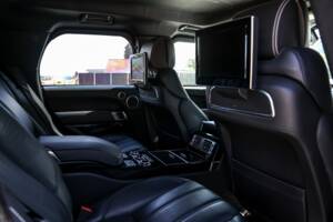 Immagine 27/30 di Land Rover Range Rover Autobiography SDV8 (2016)