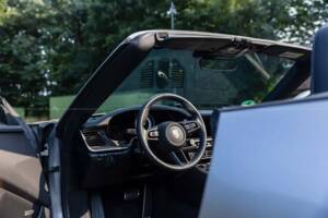 Image 3/15 de Porsche 911 Carrera (2023)