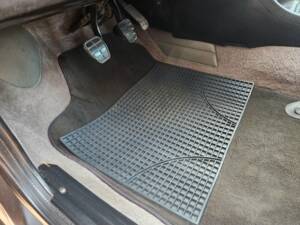 Bild 32/91 von Volkswagen Golf II 1.6 (1990)
