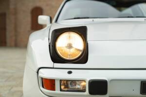 Bild 17/50 von Porsche 944 (1985)
