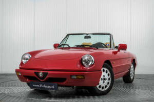 Immagine 3/50 di Alfa Romeo 2.0 Spider (1991)