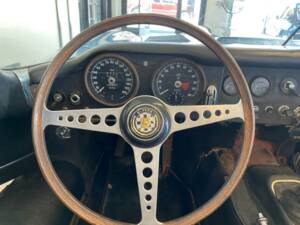 Imagen 29/31 de Jaguar E-Type 4.2 (1964)
