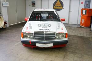Imagen 6/36 de Mercedes-Benz 190 E 2.6 (1990)