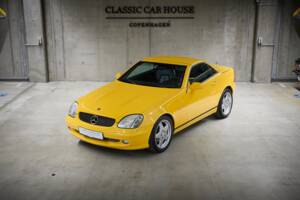 Image 23/100 de Mercedes-Benz SLK 230 Kompressor (1999)