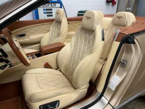 Bild 7/19 von Bentley Continental GTC W12 (2012)