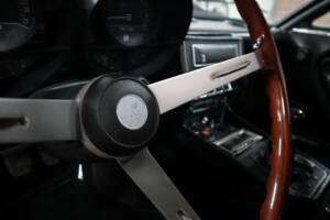Image 43/56 of Alfa Romeo Montreal (1977)