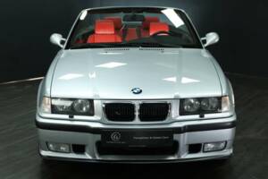 Immagine 9/50 di BMW 328i (1997)