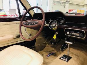 Image 14/32 of Ford Mustang 289 (1968)